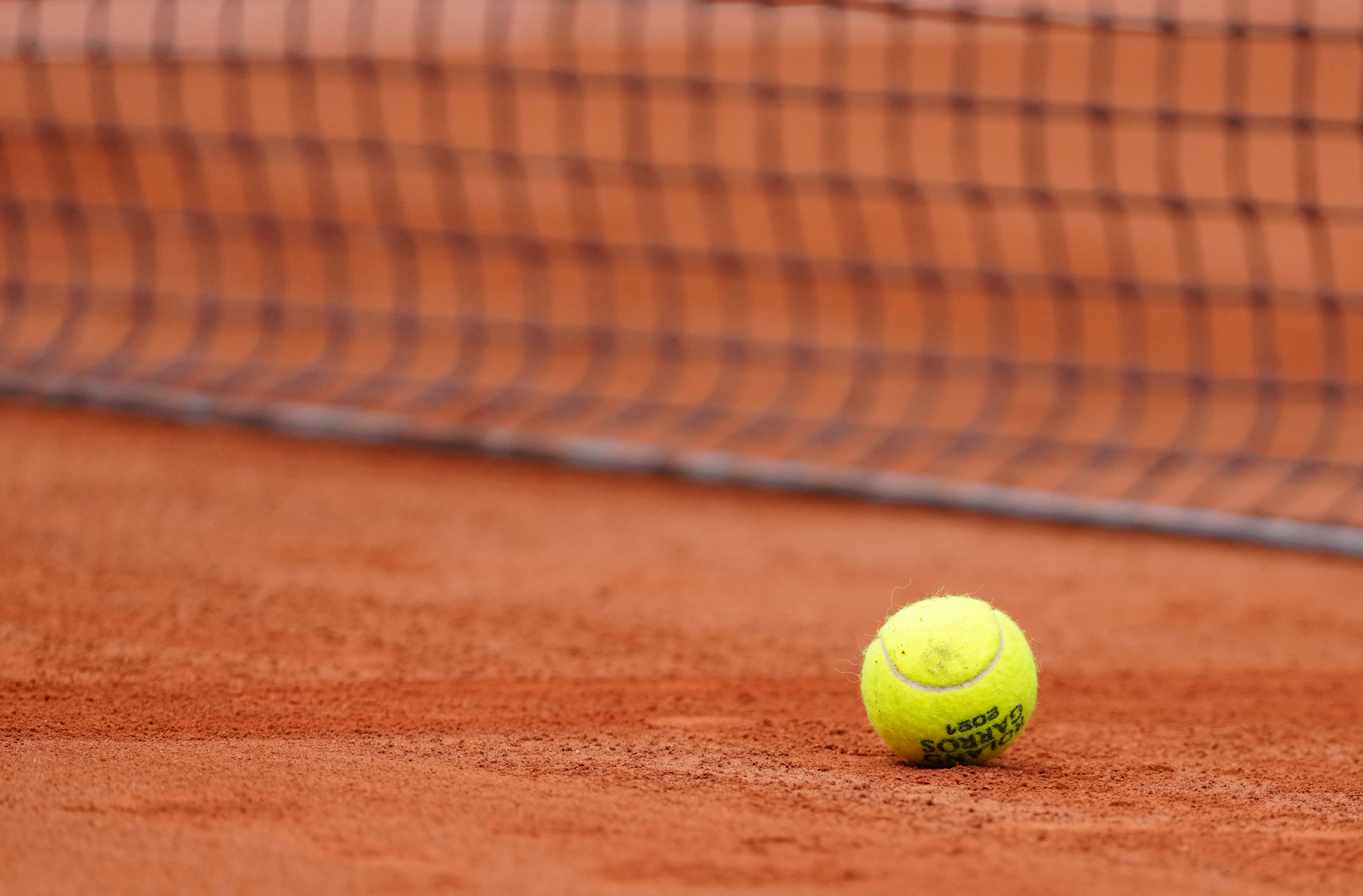 死水一潭的 死水一潭的