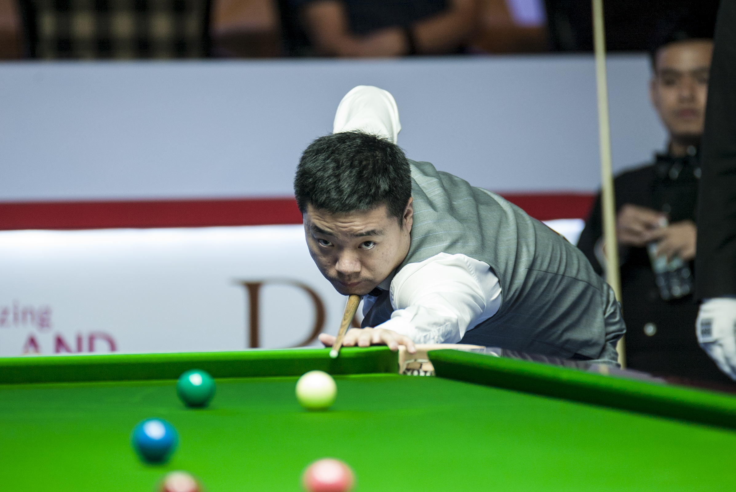 引导玩家自 引导玩家自